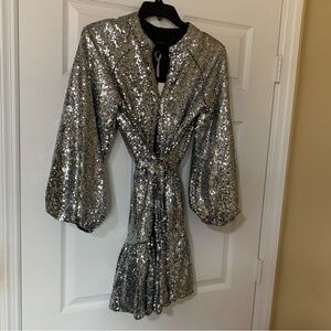 NWT Alex Marie Shimmering Silver‎ Sequin V-Neck Long Sleeve Tie Waist Mini Dress